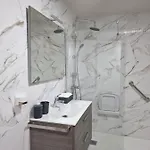 Miribel Apartamento *